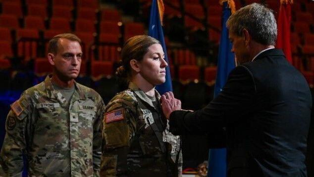 Quick aid after Sarpy County wreck earns medic National Guard's heroism medal